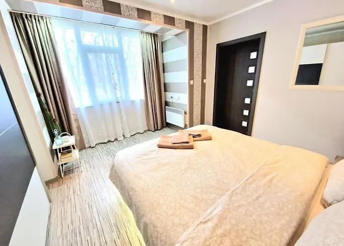 Flat 85 - 85 Inches Tv Lägenhet