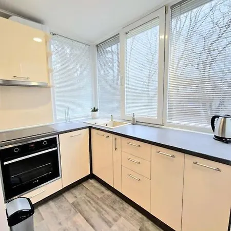 Flat 85 - 85 Inches Tv Варна