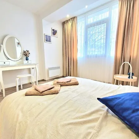 Flat 85 - 85 Inches Tv Апартаменты *