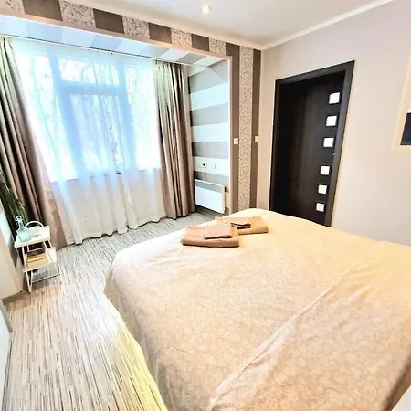 Flat 85 - 85 Inches Tv Апартаменты