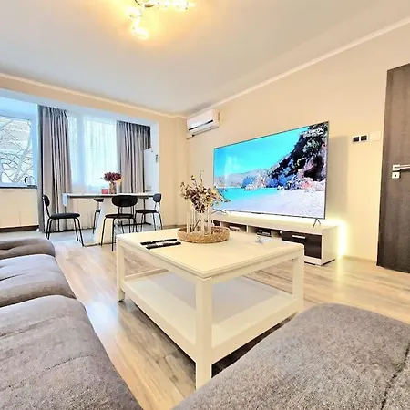 Апартаменты Flat 85 - 85 Inches Tv Варна