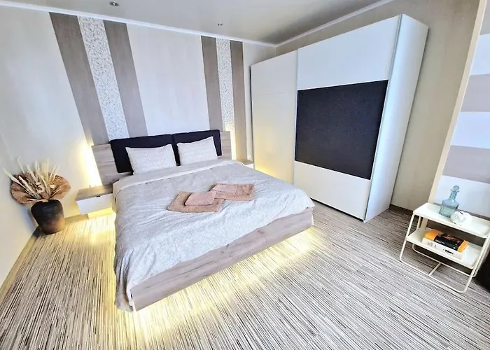 Flat 85 - 85 Inches Tv Appartamento Varna